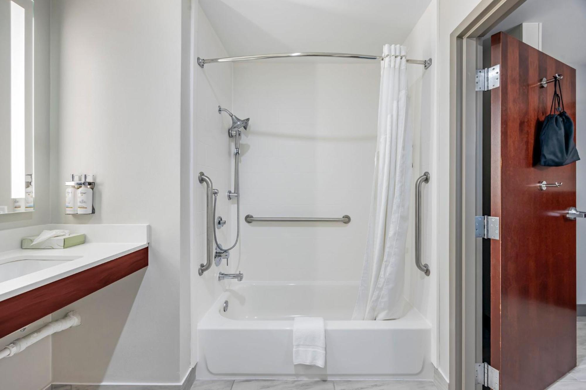 Hotel Express By Ihg 2*