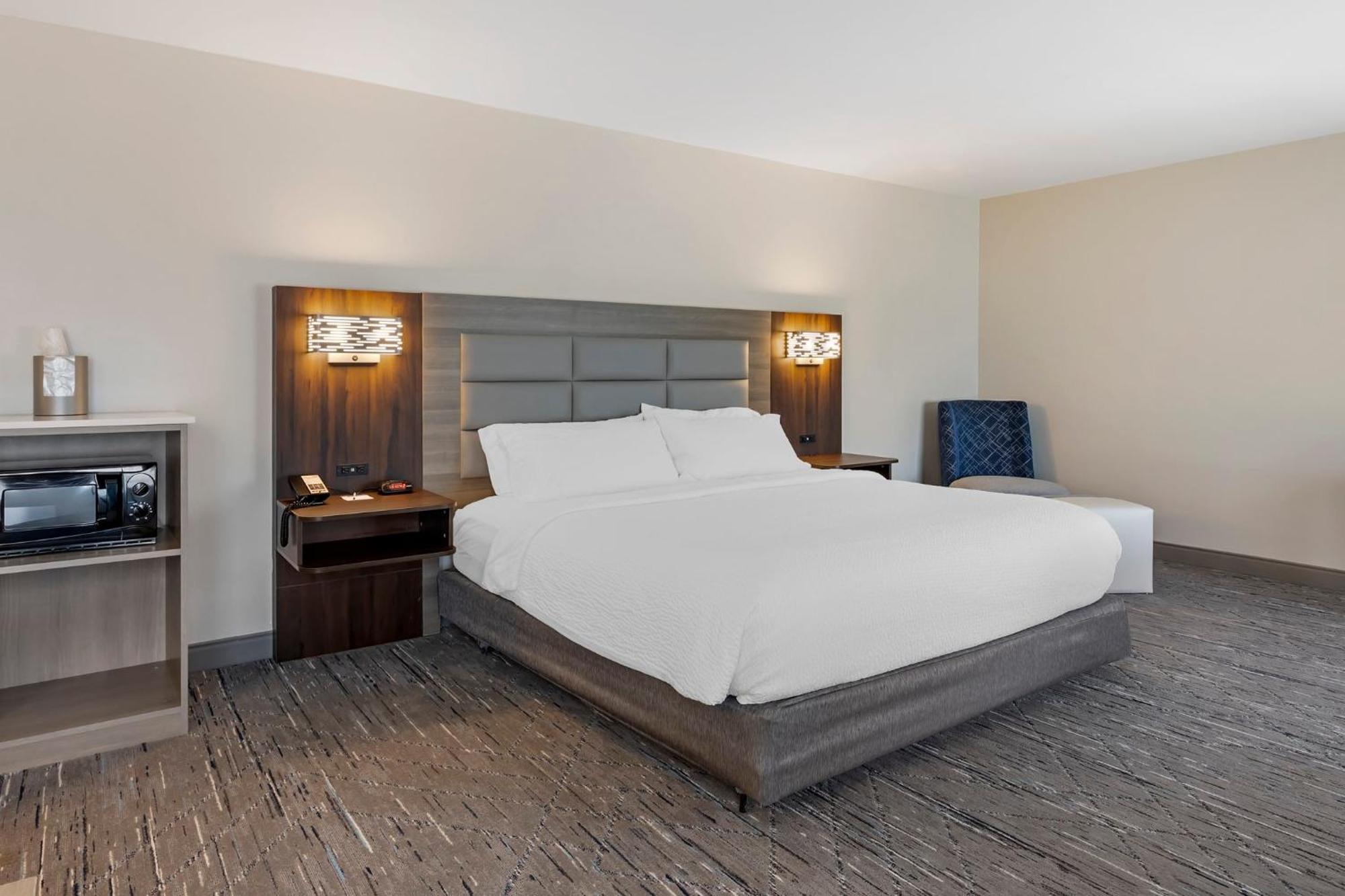 Express By Ihg Hotel White House