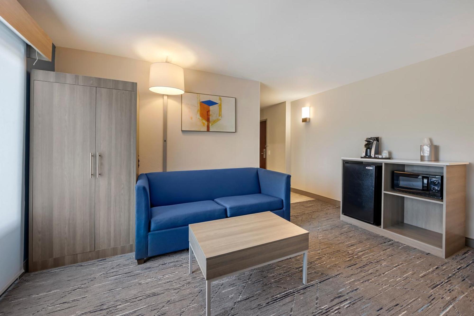 Express By Ihg Hotel